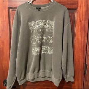 BDG Urban Outfitters see the future graphic sweatshirt in size M